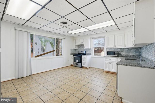 3704 OLIVER ST, Hyattsville, MD 20782