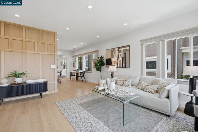 3948 Glen Park Rd, Oakland, CA 94602