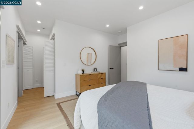 3948 Glen Park Rd, Oakland, CA 94602