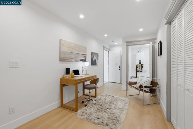 3948 Glen Park Rd, Oakland, CA 94602