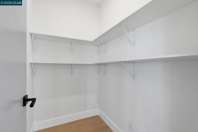 3948 Glen Park Rd, Oakland, CA 94602