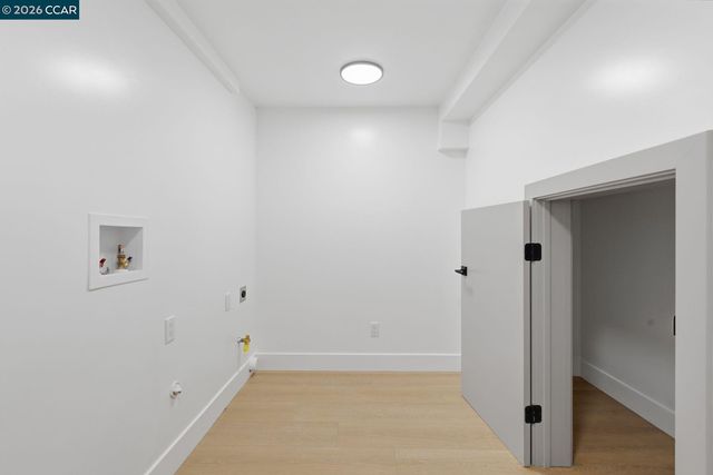 3948 Glen Park Rd, Oakland, CA 94602