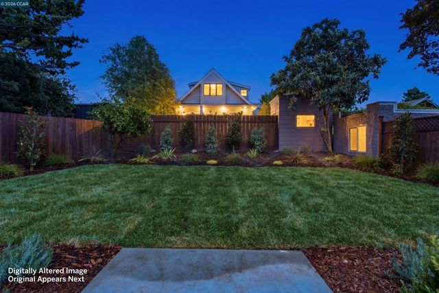 3948 Glen Park Rd, Oakland, CA 94602