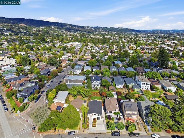 3948 Glen Park Rd, Oakland, CA 94602