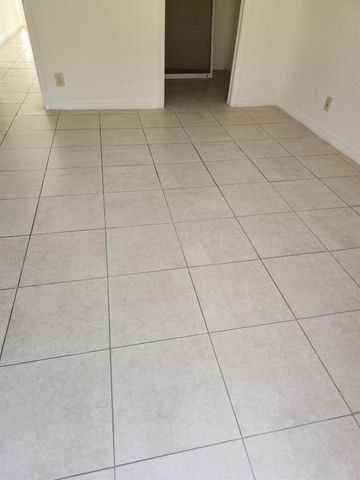 4172 Pine Hollow Circle, Greenacres, FL 33463