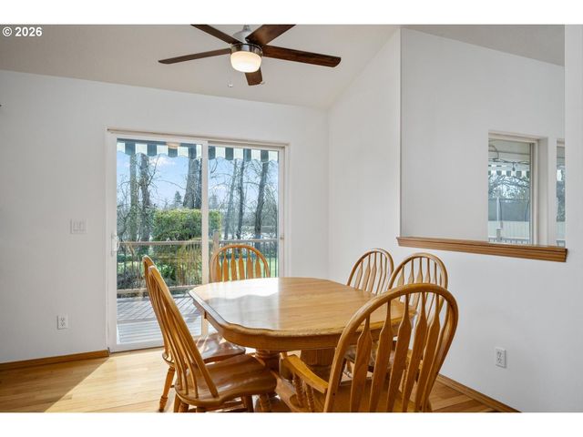 52364 Ne 14TH St, Scappoose, OR 97056