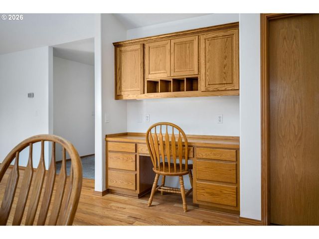 52364 Ne 14TH St, Scappoose, OR 97056