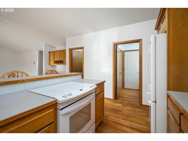 52364 Ne 14TH St, Scappoose, OR 97056