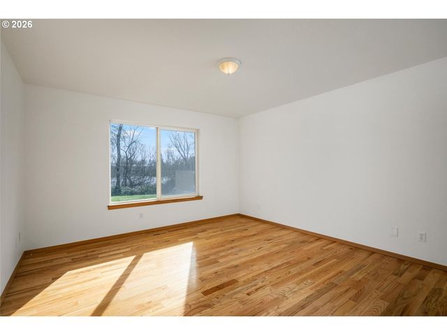 52364 Ne 14TH St, Scappoose, OR 97056