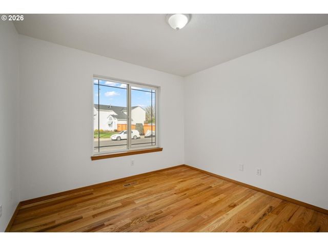 52364 Ne 14TH St, Scappoose, OR 97056