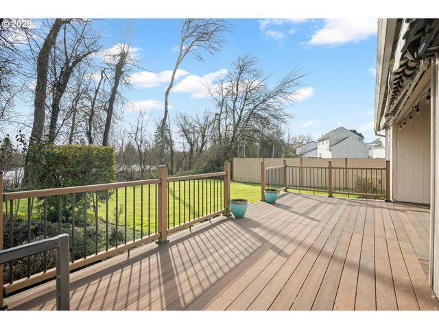 52364 Ne 14TH St, Scappoose, OR 97056