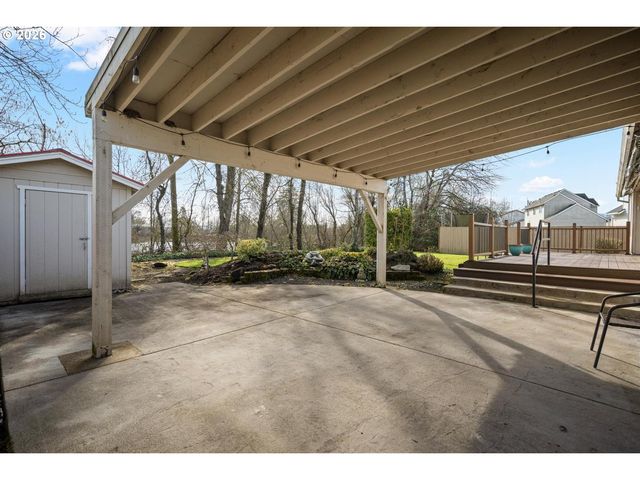 52364 Ne 14TH St, Scappoose, OR 97056