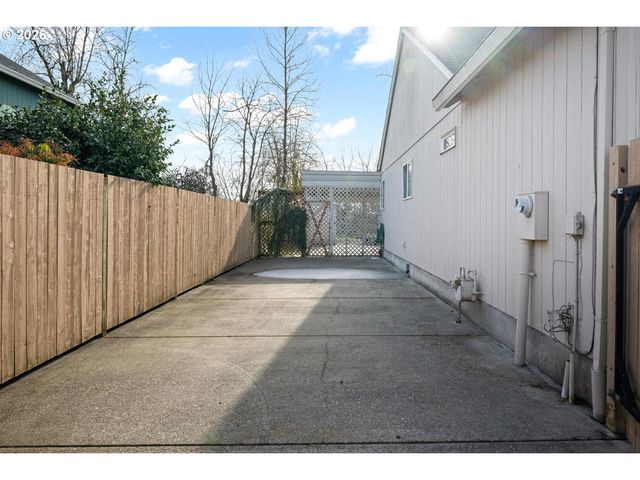 52364 Ne 14TH St, Scappoose, OR 97056