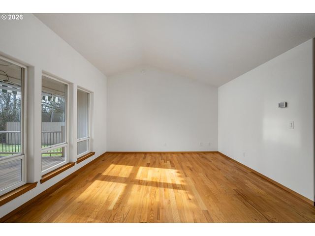 52364 Ne 14TH St, Scappoose, OR 97056