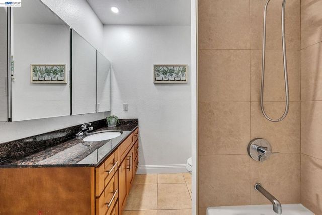 4471 Tulip Ave, Oakland, CA 94619