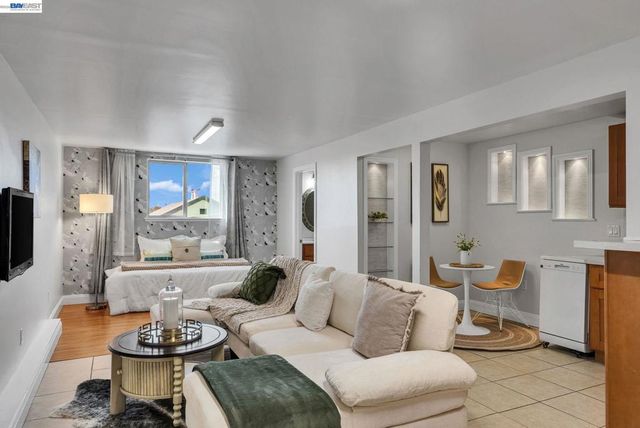 4471 Tulip Ave, Oakland, CA 94619