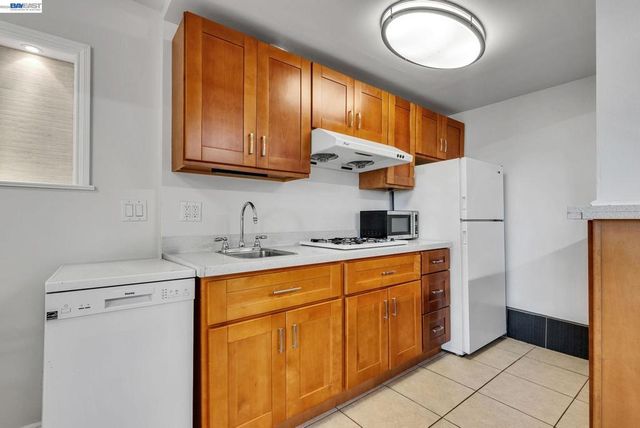 4471 Tulip Ave, Oakland, CA 94619