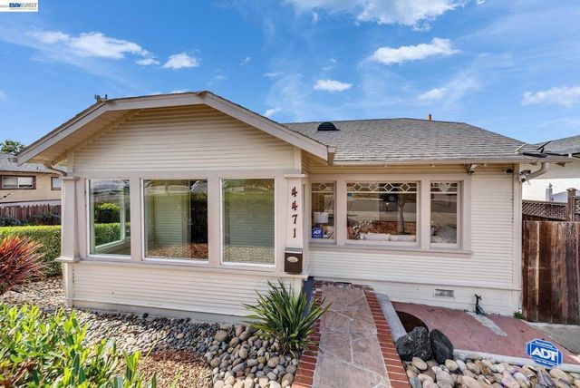 4471 Tulip Ave, Oakland, CA 94619
