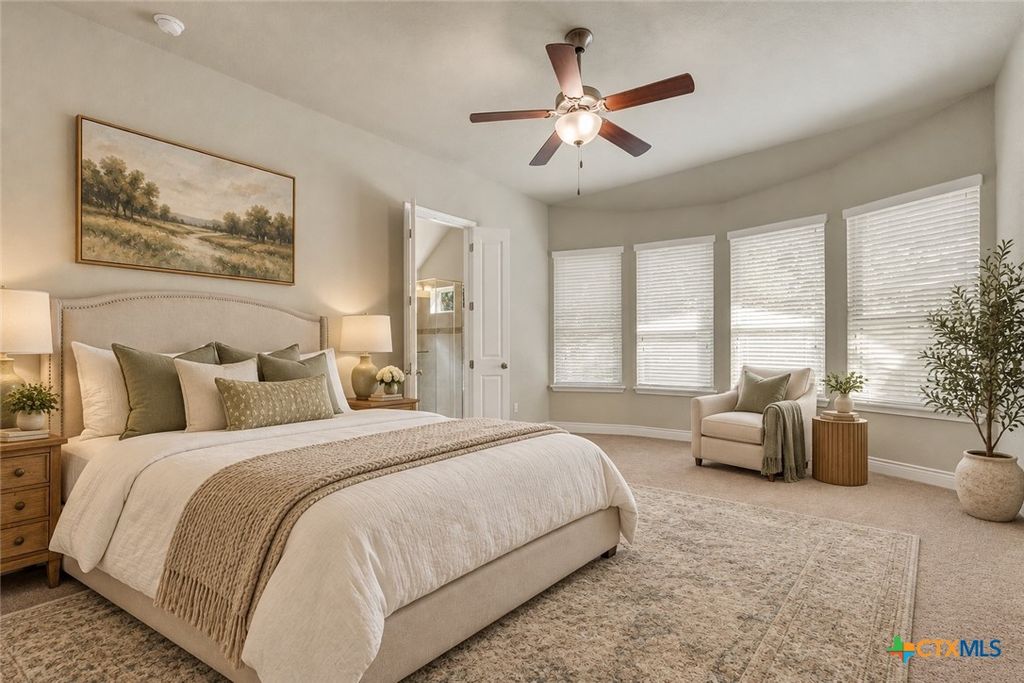 Image 11 of property listing at 1178 Yaupon Loop, New Braunfels, TX 78132