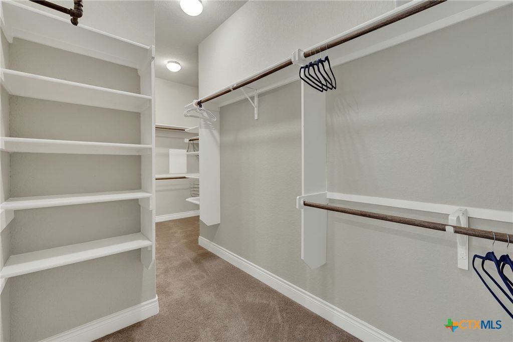 Image 14 of property listing at 1178 Yaupon Loop, New Braunfels, TX 78132