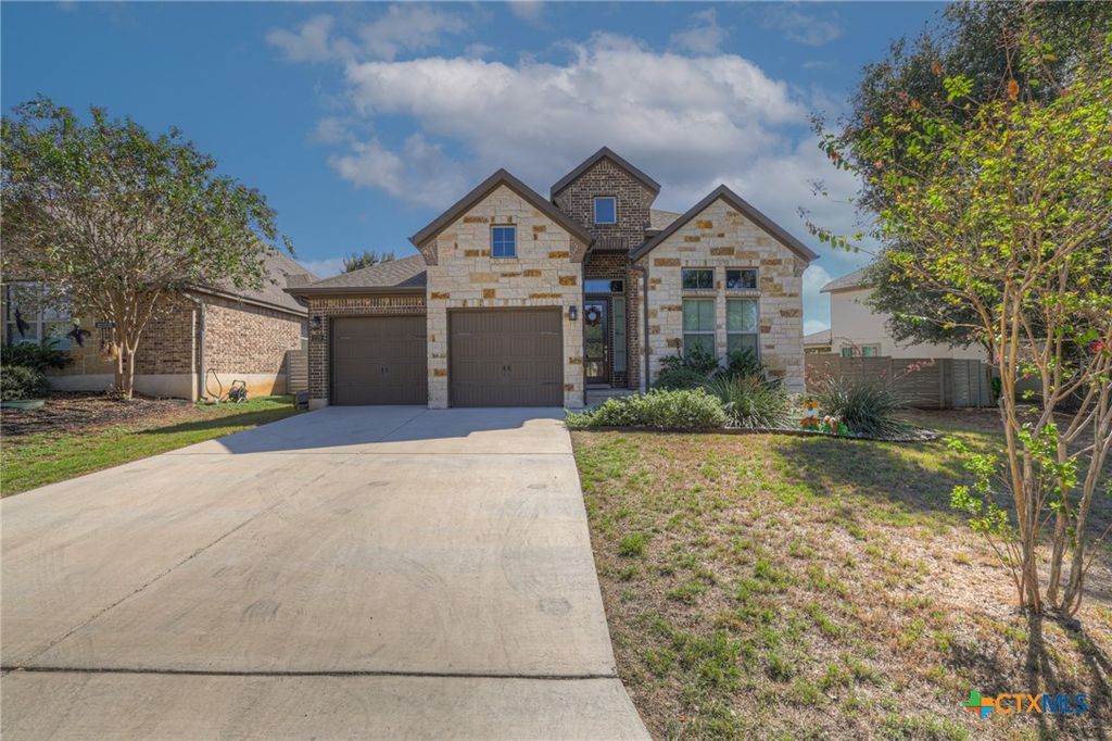 Image 2 of property listing at 1178 Yaupon Loop, New Braunfels, TX 78132