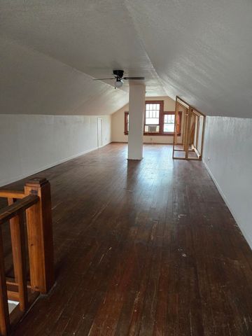 1717 Janes Ave, Winfield, KS 67156