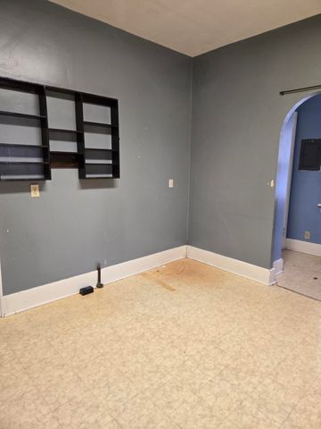 1717 Janes Ave, Winfield, KS 67156