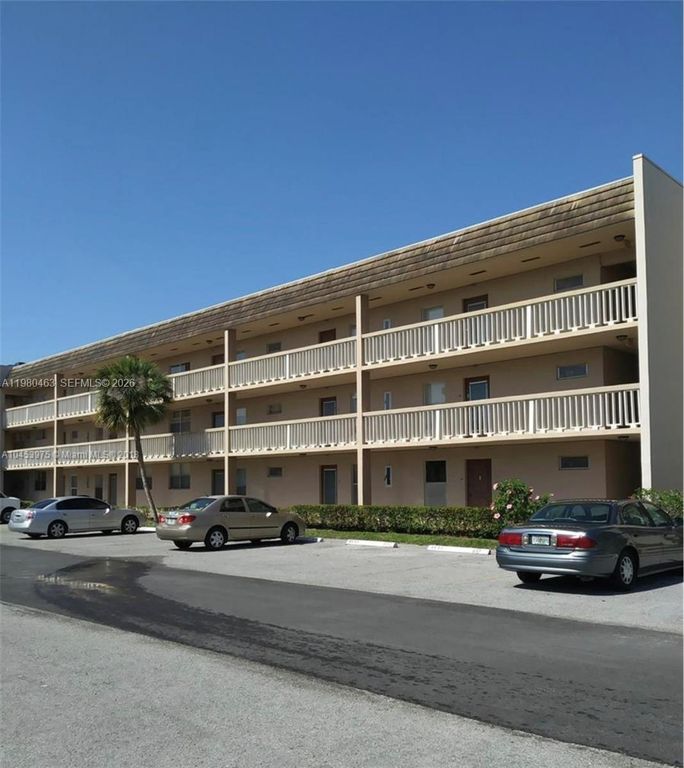 6150 NW 62nd Street 308, Tamarac, FL 33319