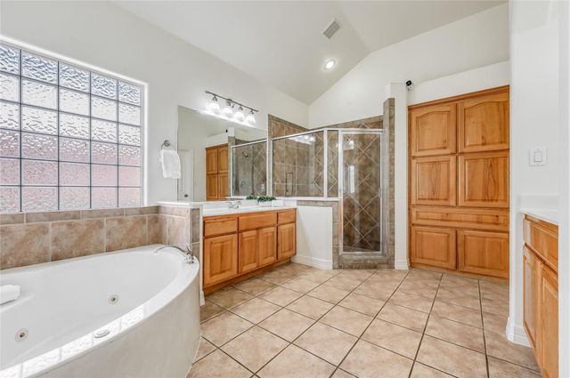 4200 Vista Corta DR, Lago Vista, TX 78645