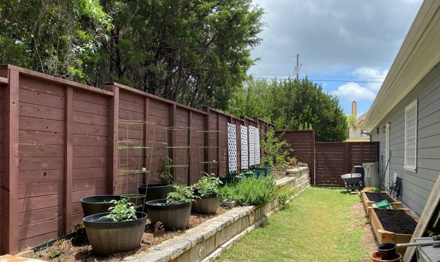 4200 Vista Corta DR, Lago Vista, TX 78645