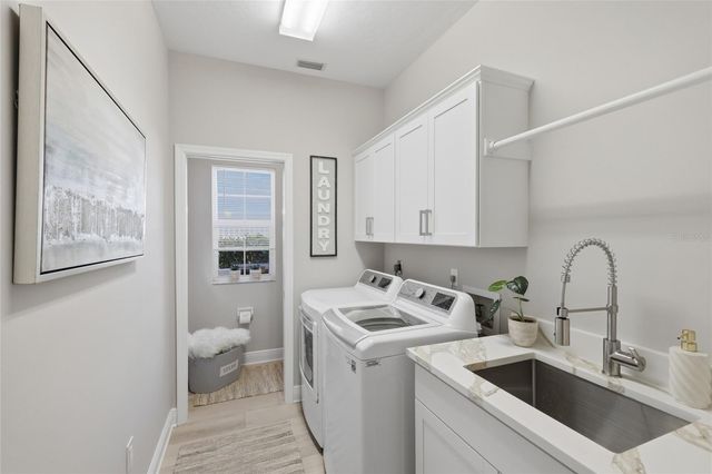 7321 LINKS COURT, Sarasota, FL 34243