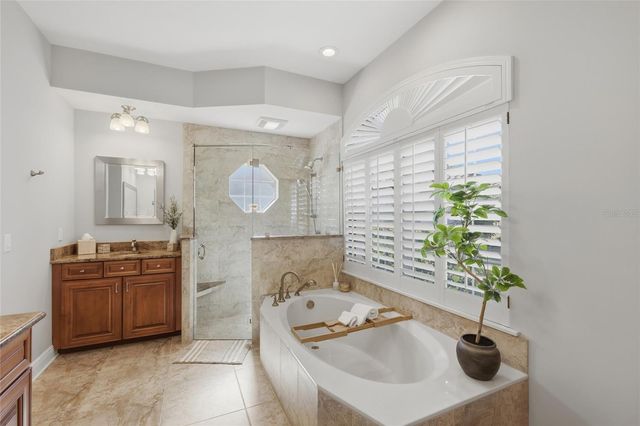 7321 LINKS COURT, Sarasota, FL 34243