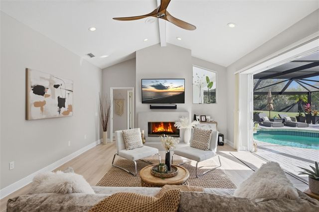 7321 LINKS COURT, Sarasota, FL 34243