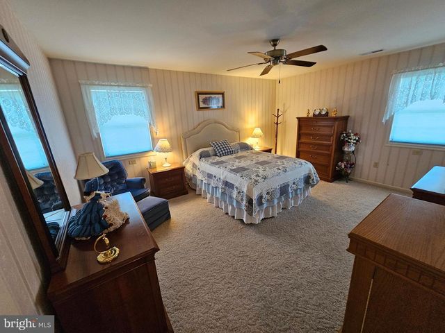 122 ARBOR DR, Myerstown, PA 17067