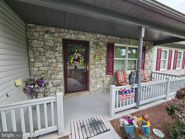 122 ARBOR DR, Myerstown, PA 17067