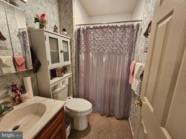 122 ARBOR DR, Myerstown, PA 17067