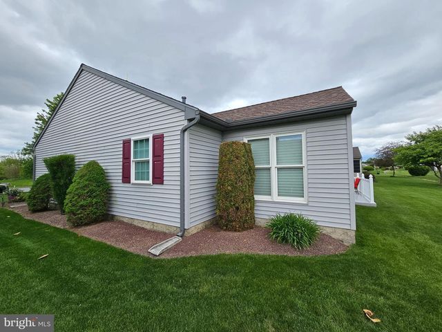 122 ARBOR DR, Myerstown, PA 17067