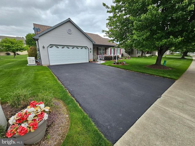 122 ARBOR DR, Myerstown, PA 17067