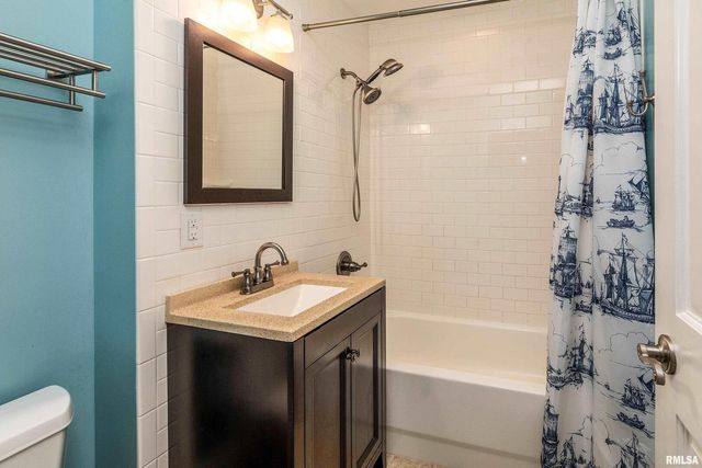 1591 N Reed Station Road, Carbondale, IL 62901