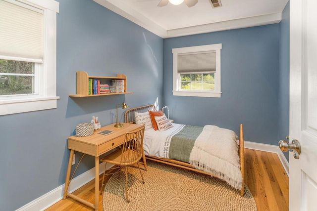 1591 N Reed Station Road, Carbondale, IL 62901