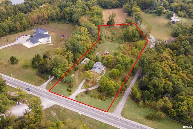 1591 N Reed Station Road, Carbondale, IL 62901