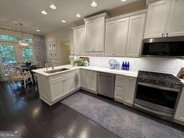 7155 Roswell Road 60, Sandy Springs, GA 30328