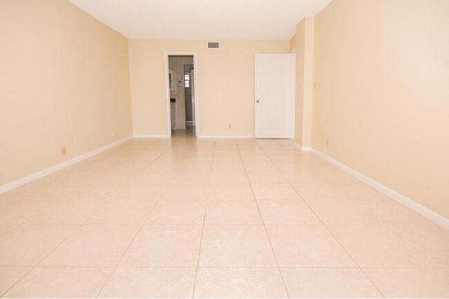 3575 S Ocean Boulevard 408, South Palm Beach, FL 33480