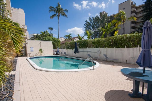 3575 S Ocean Boulevard 408, South Palm Beach, FL 33480