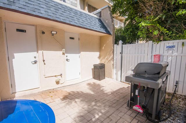 3575 S Ocean Boulevard 408, South Palm Beach, FL 33480