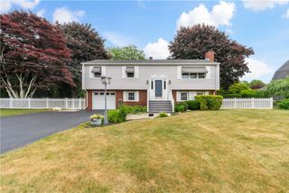 28 Eveready Avenue, Bristol, RI 02809