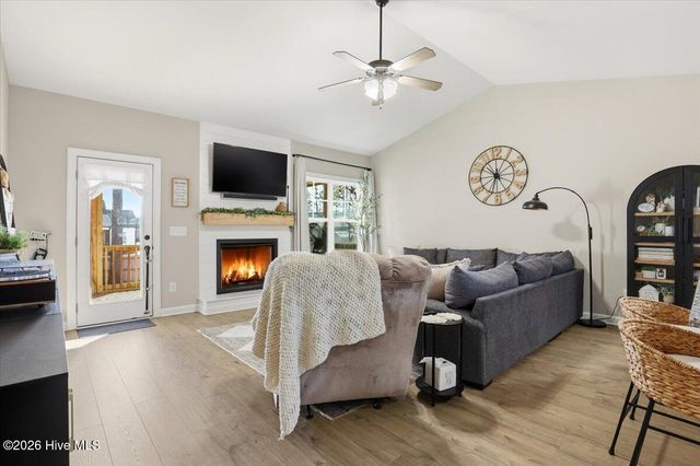 110 Oak Street, Pine Level, NC 27568