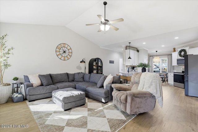 110 Oak Street, Pine Level, NC 27568