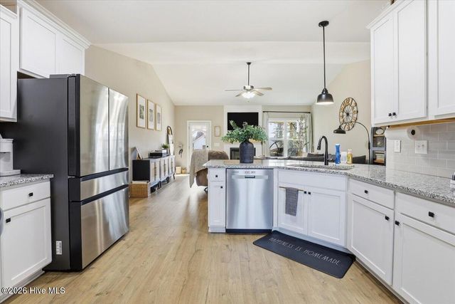 110 Oak Street, Pine Level, NC 27568