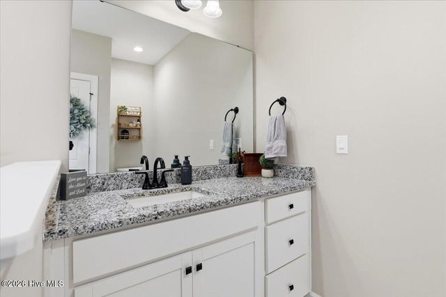 110 Oak Street, Pine Level, NC 27568